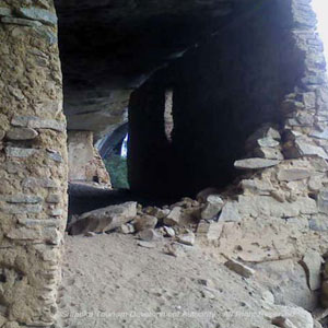 Omunugala Cave Monastery